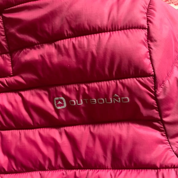 pink puffer jacket - Picture 6 of 6